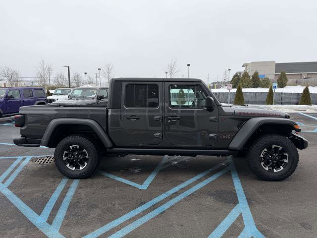 New 2026 Jeep Gladiator Rubicon w/ Technology Group AWD/4WD image 3