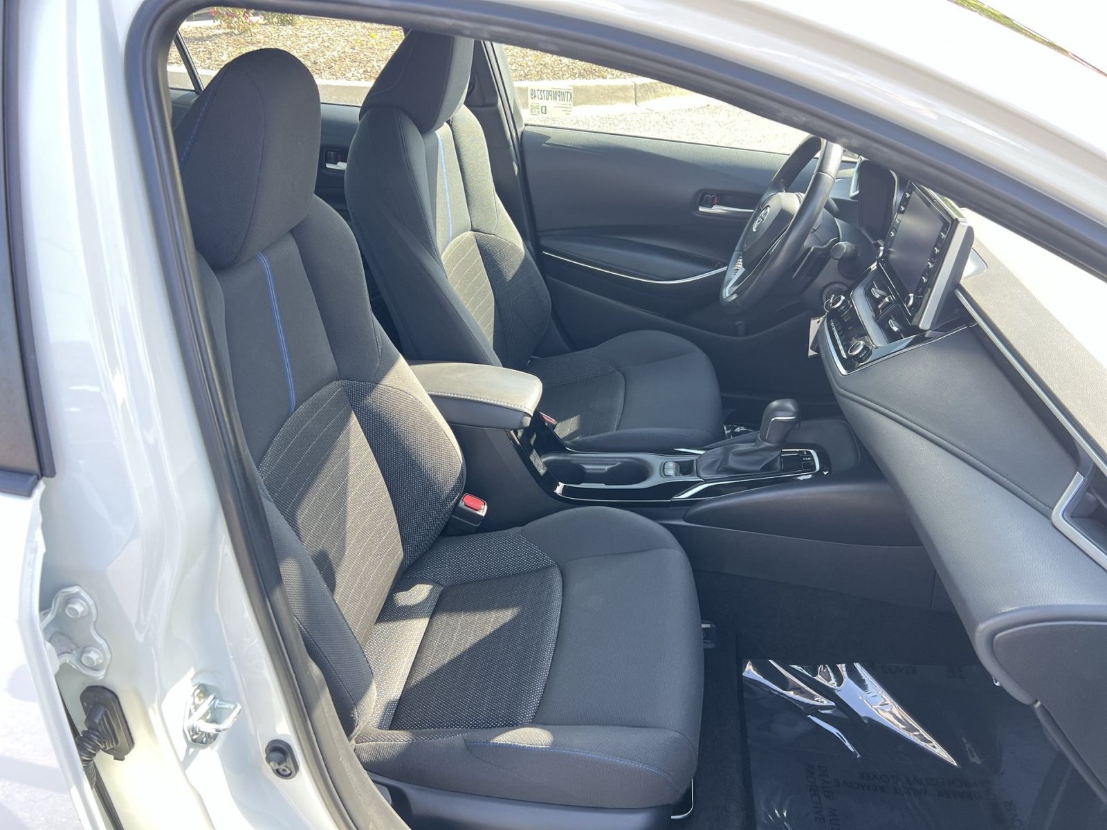 Used 2021 Toyota Corolla SE FWD image 24