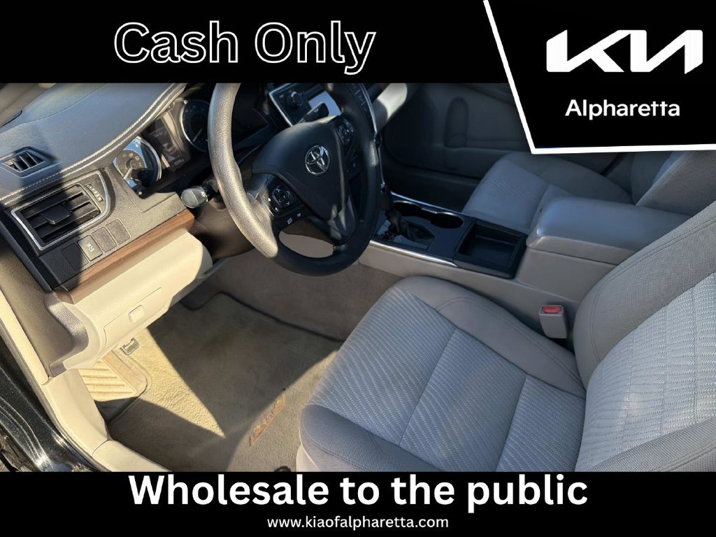 Used 2017 Toyota Camry LE FWD image 10