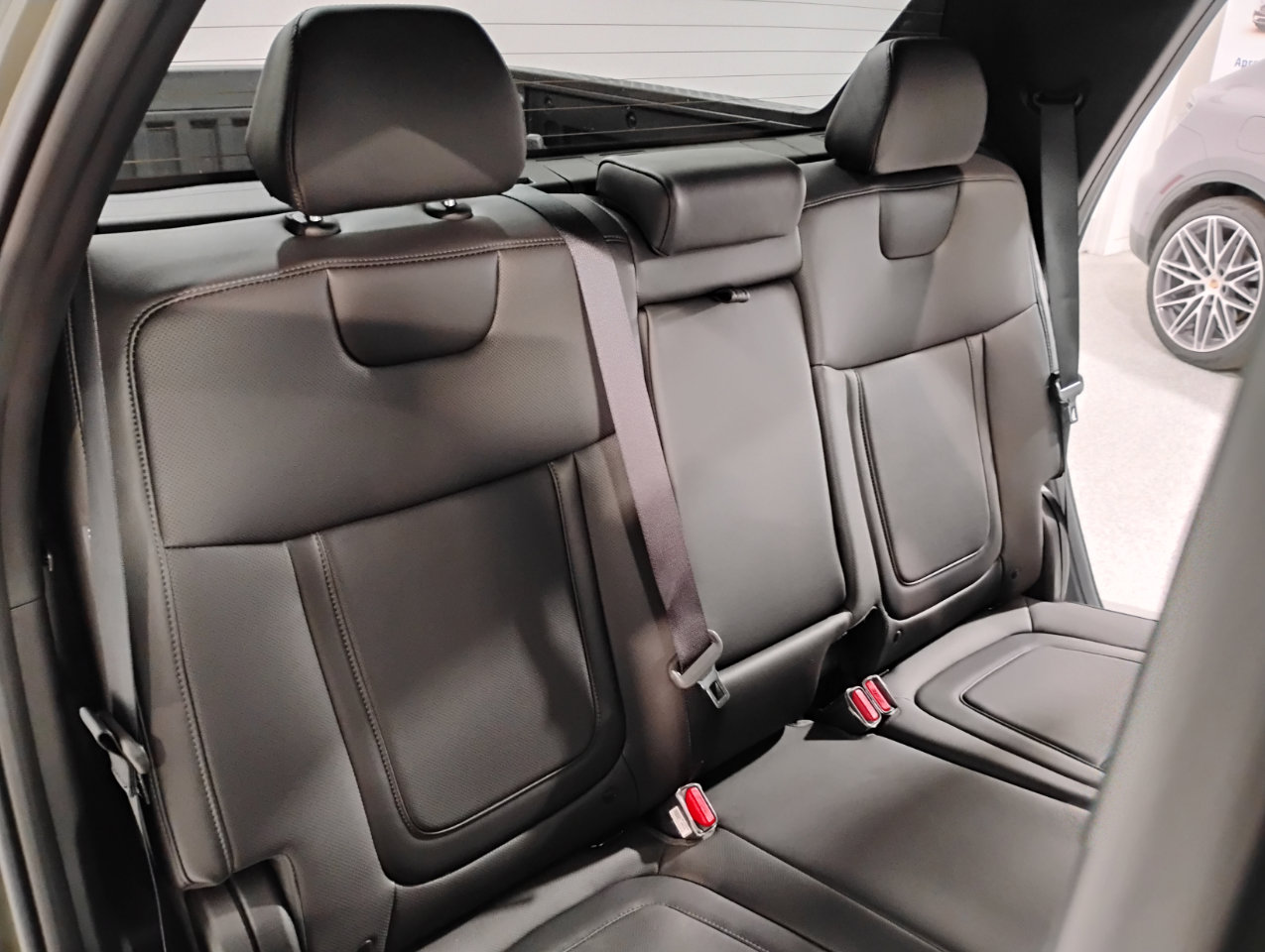 Used 2025 Hyundai Santa Cruz SEL image 92