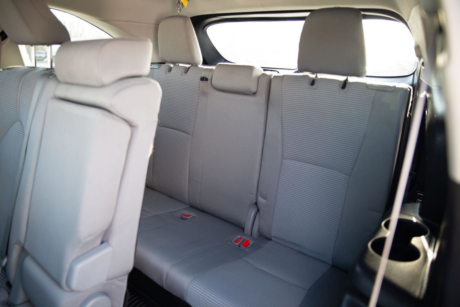 Used 2020 Toyota Highlander LE image 23