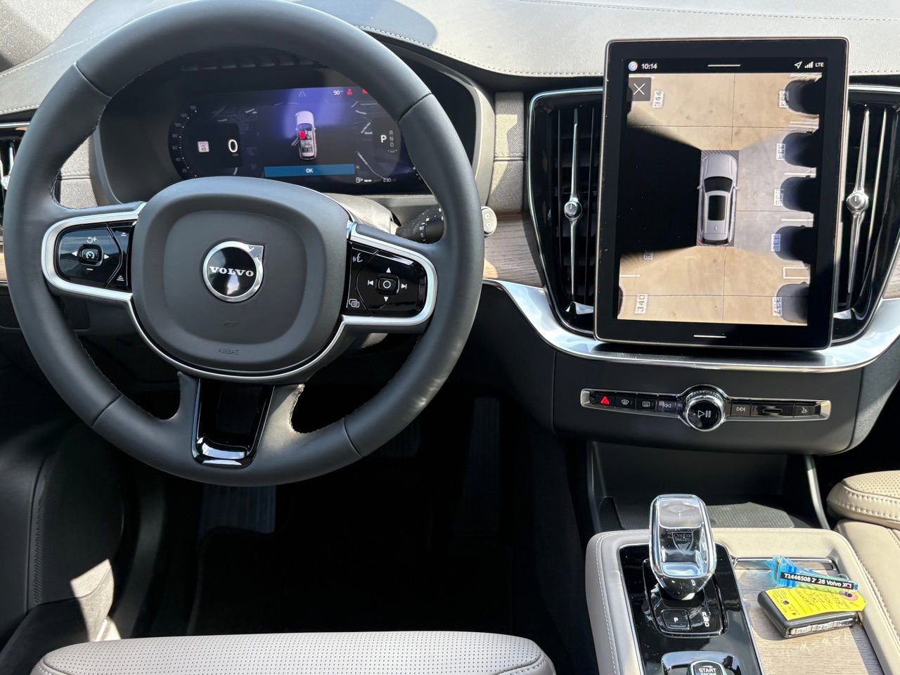 New 2026 Volvo XC90 B6 Ultra w/ Protection Package image 9