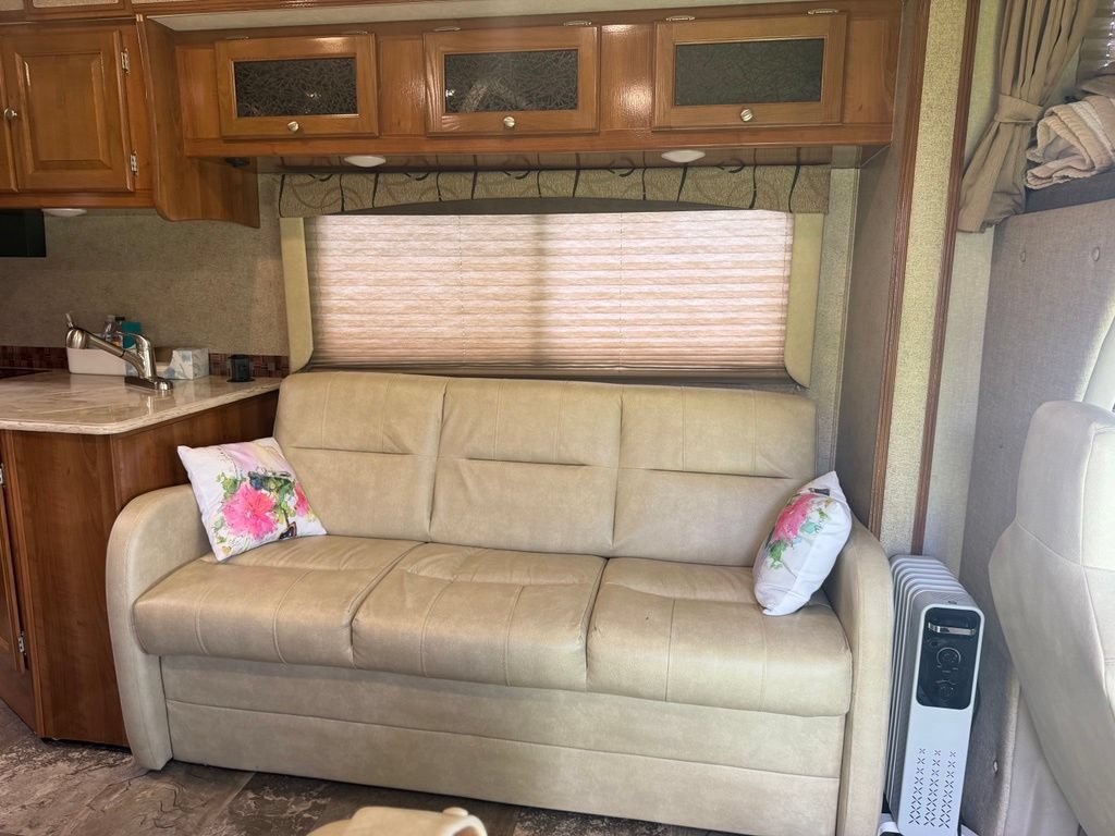 Used 2017 Ford E-450 and Econoline 450 Super Duty w/ Motorhome Prep Package RWD image 15