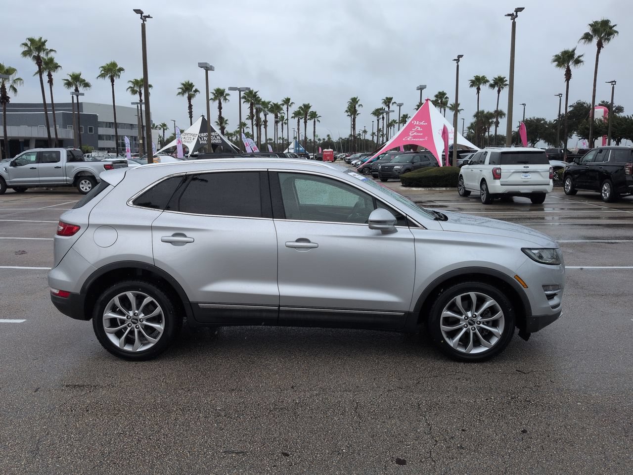 Certified 2019 Lincoln MKC Select w/ Select Plus Package FWD image 3