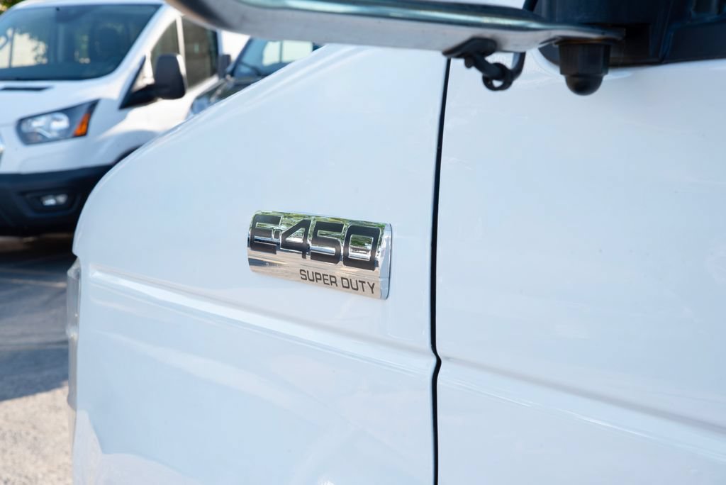 Used 2017 Ford E-450 and Econoline 450 Super Duty w/ Shuttle Bus Prep Package RWD image 6