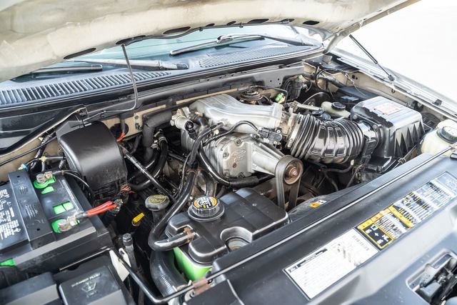 Used 2001 Ford F150 Lightning RWD image 24