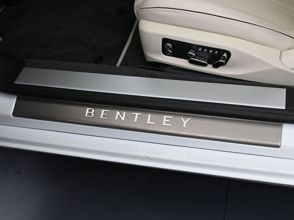 Used 2024 Bentley Continental GT AWD/4WD image 16