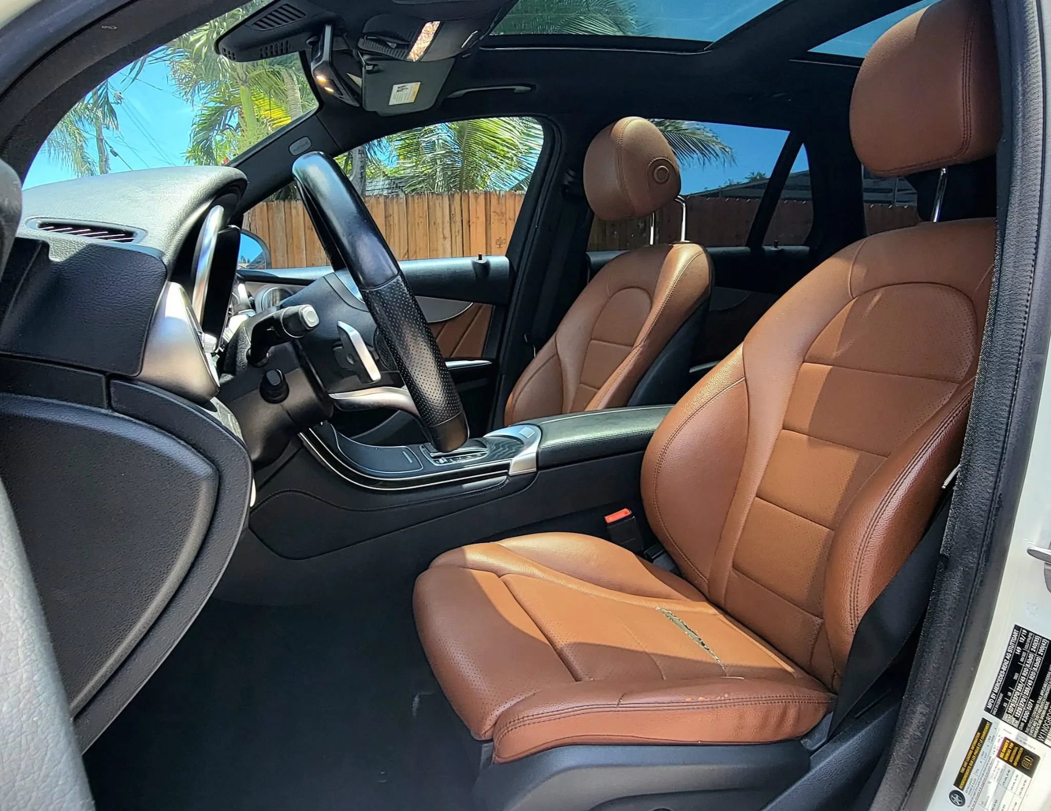 Used 2020 Mercedes-Benz GLC 300 image 5