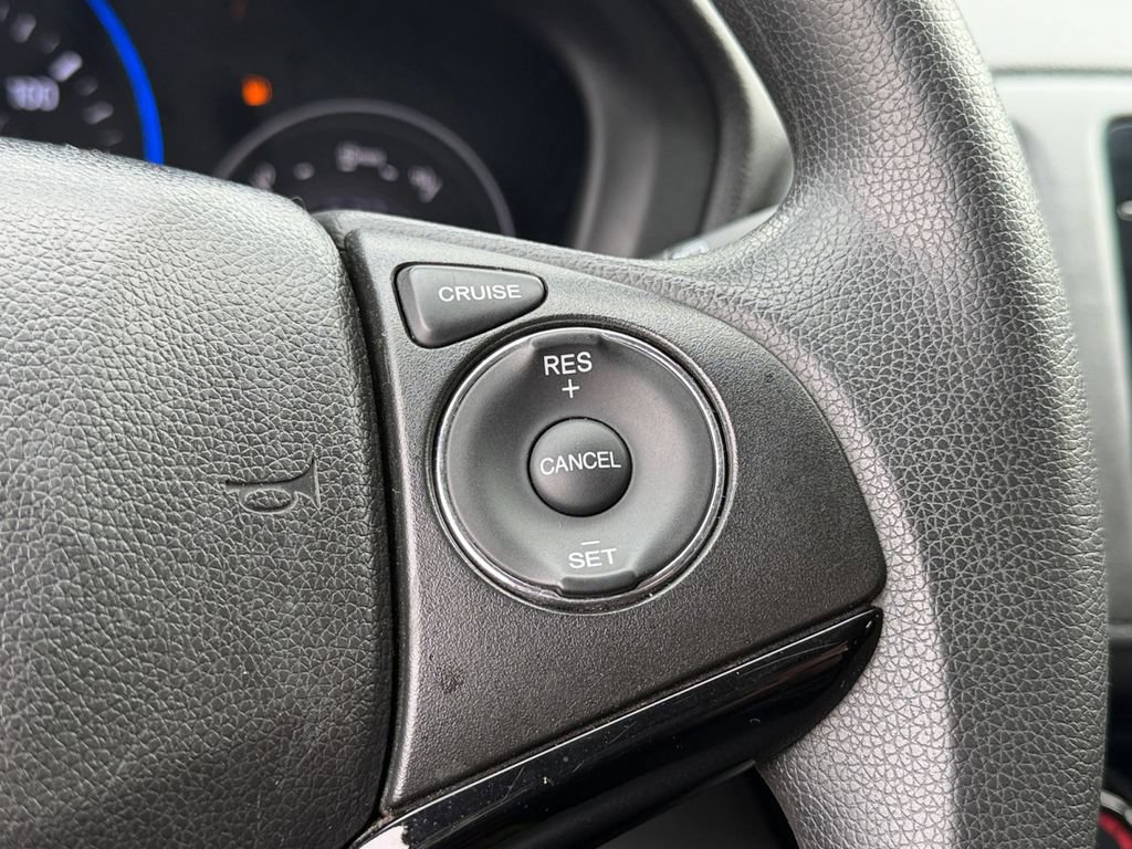 Used 2018 Honda HR-V LX image 29