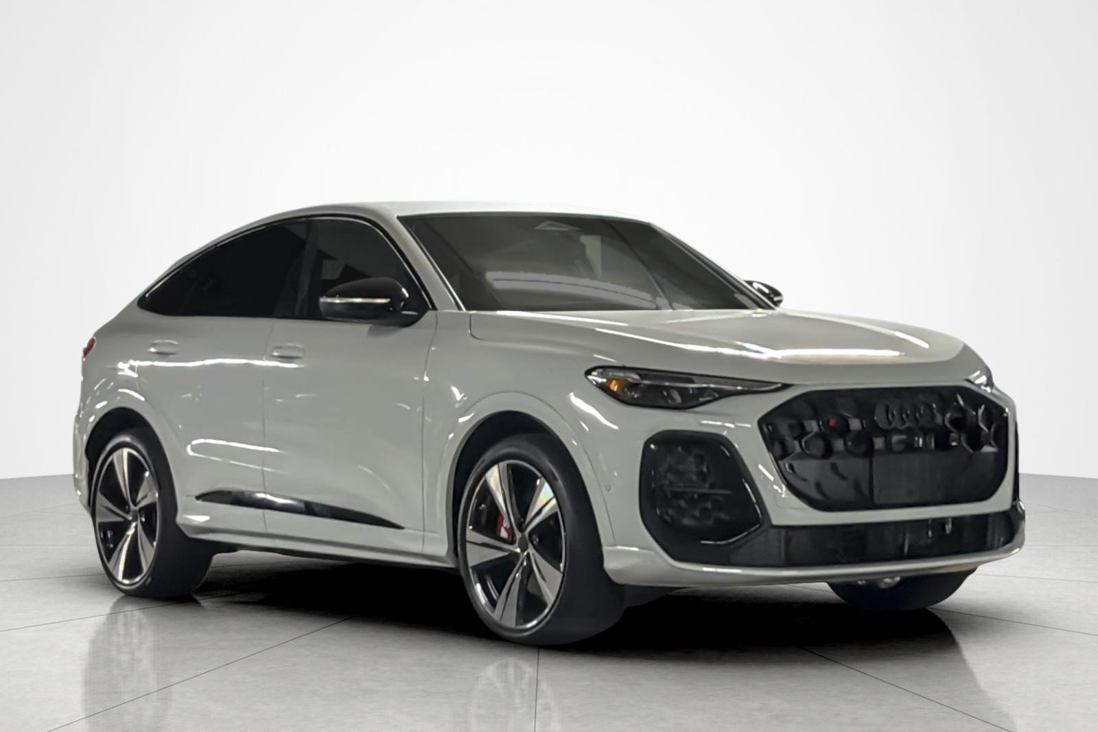New 2026 Audi SQ5 Premium Plus AWD/4WD image 2