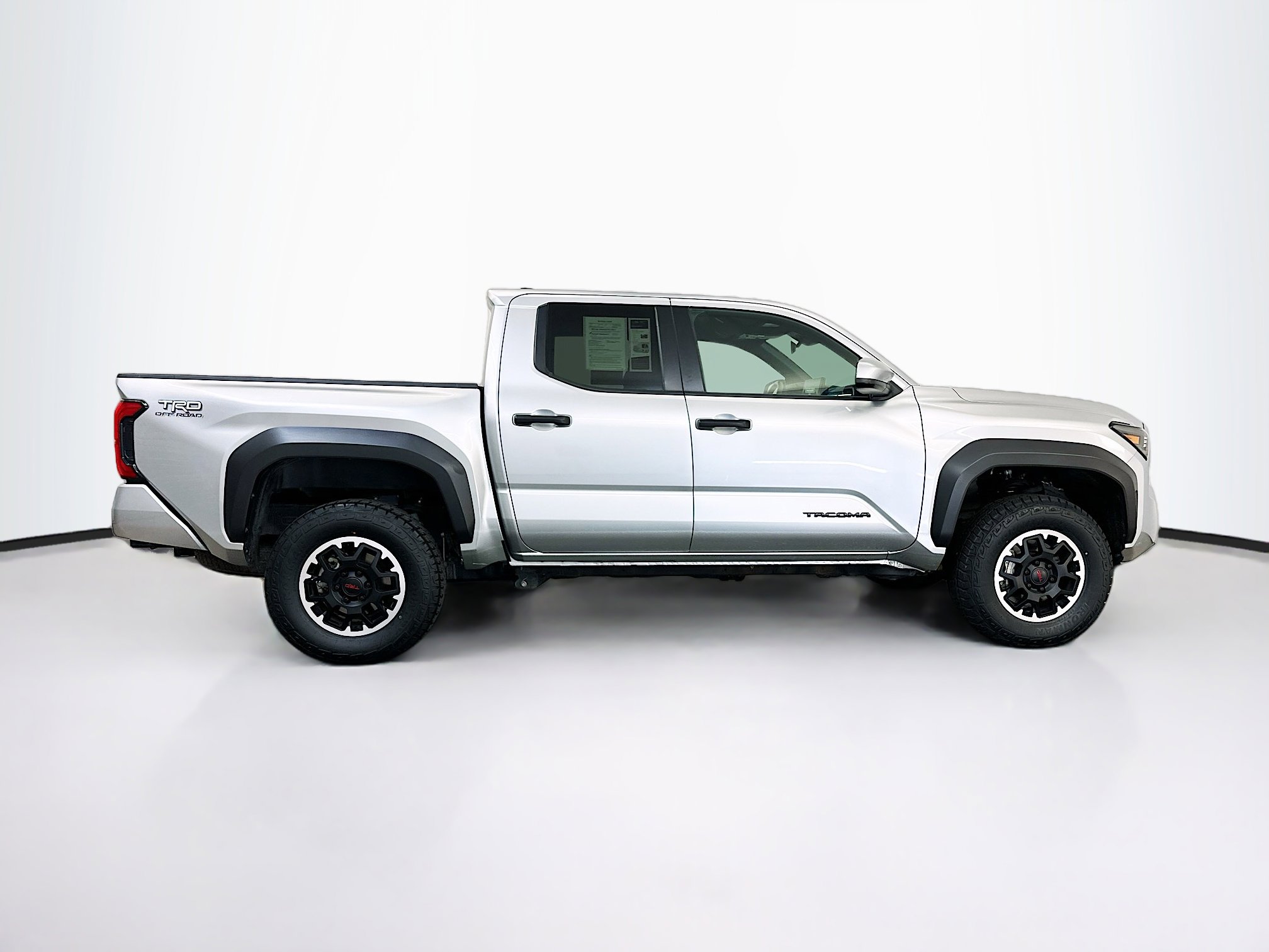 Used 2024 Toyota Tacoma TRD Off-Road image 10