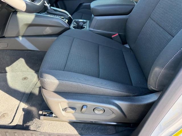 New 2026 GMC Canyon Elevation w/ Convenience Package image 19