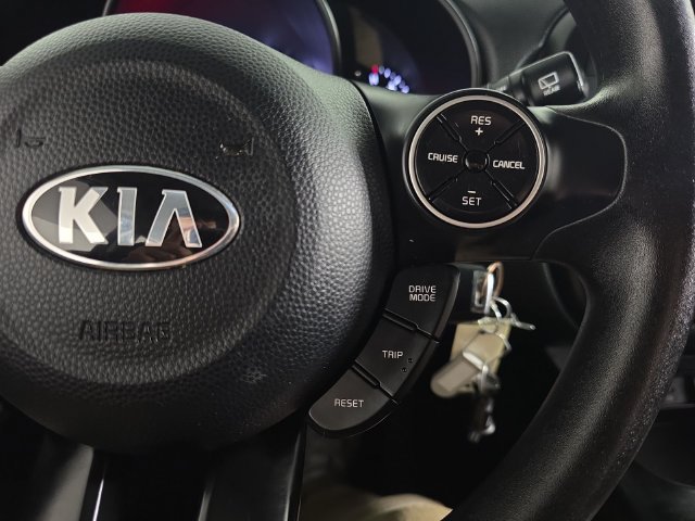 Used 2019 Kia Soul + FWD image 13