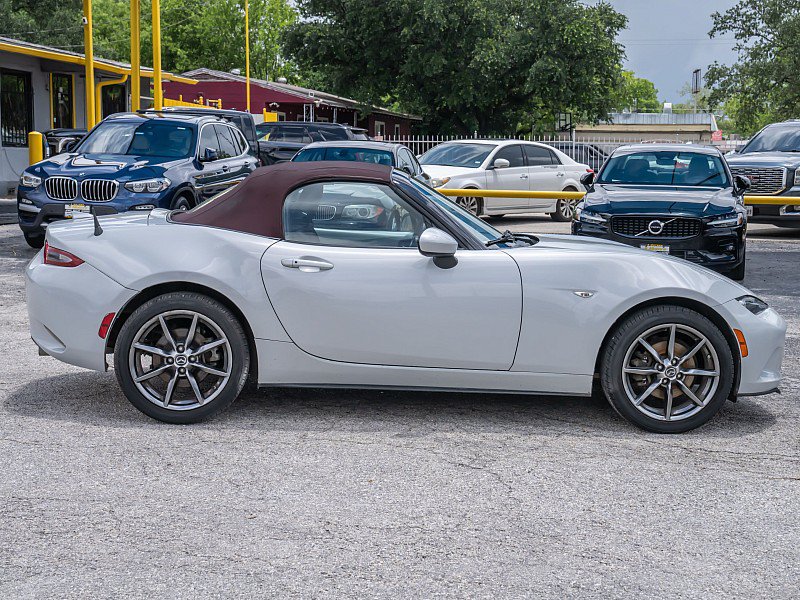 Used 2018 MAZDA MX-5 Miata Grand Touring RWD image 8