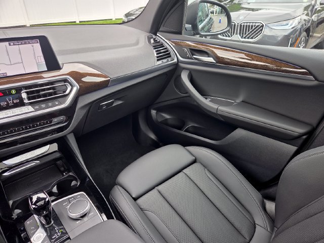 Used 2023 BMW X3 xDrive30i w/ Convenience Package AWD/4WD image 16