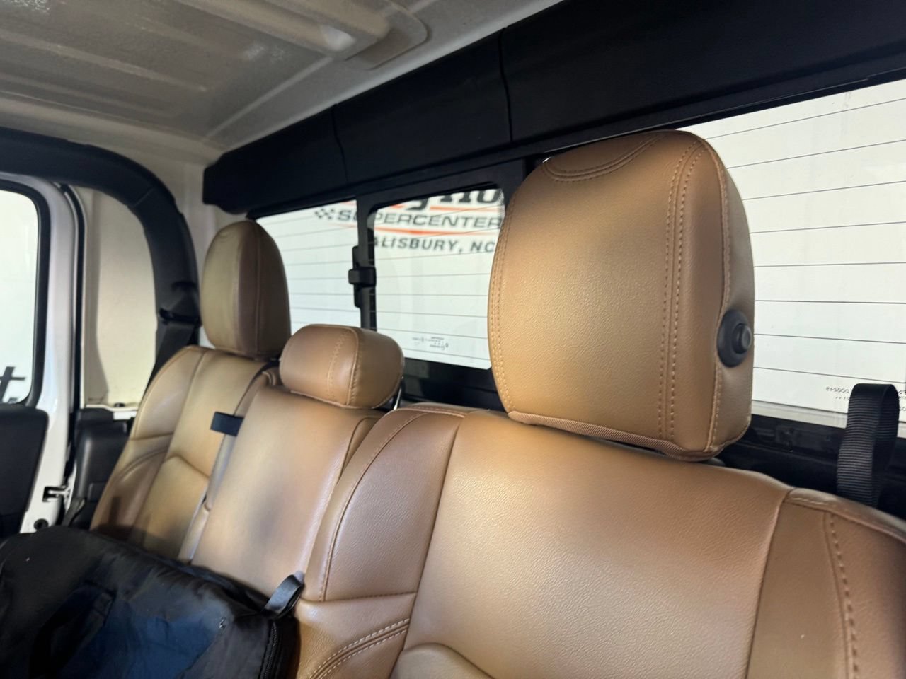 Used 2022 Jeep Gladiator Rubicon w/ LED Lighting Group AWD/4WD image 11