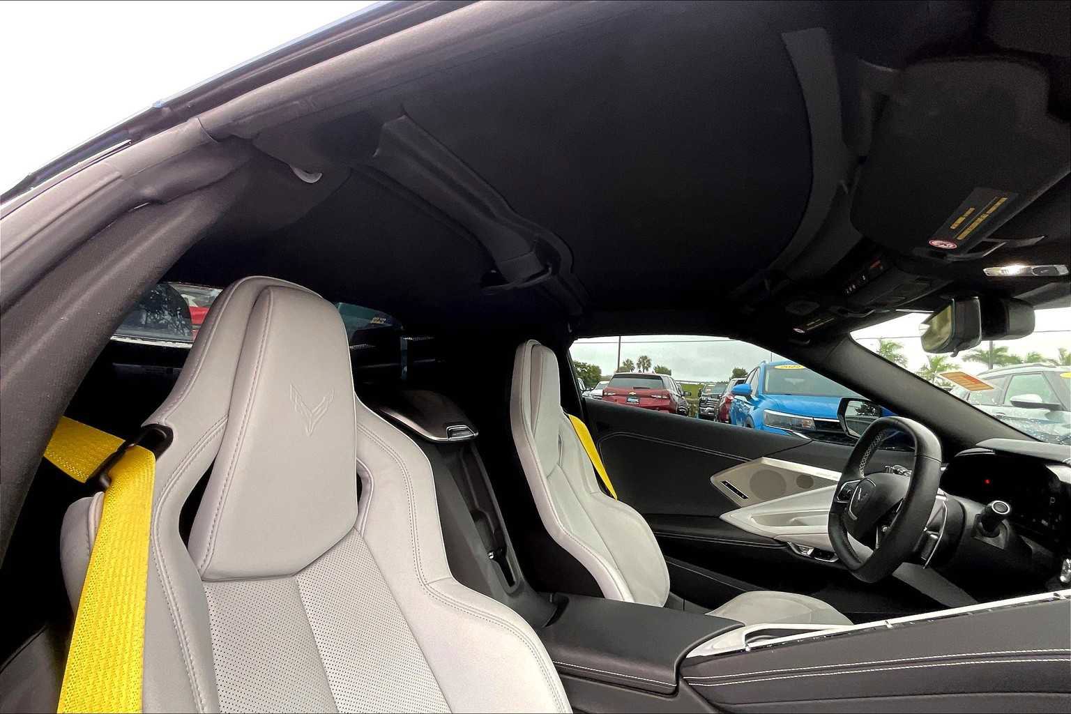 Used 2021 Chevrolet Corvette 2LT w/ Battery Protection Package image 22