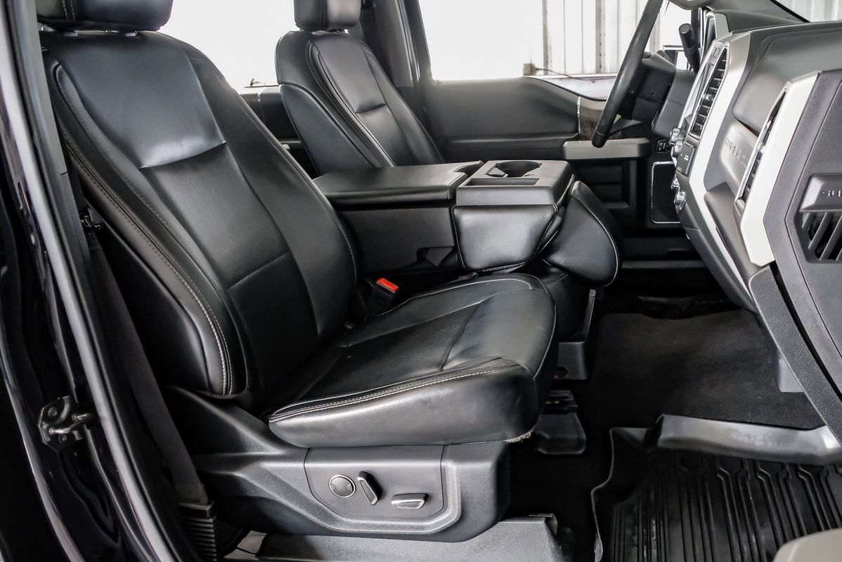 Used 2019 Ford F250 Lariat w/ Lariat Ultimate Package image 31