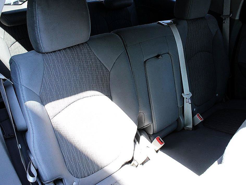 Used 2014 Chevrolet Traverse LS FWD image 18