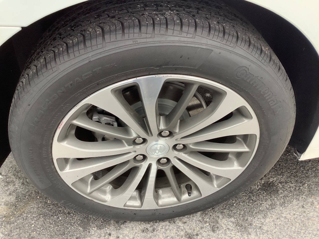 Used 2018 Buick LaCrosse Essence w/ Sights and Sounds Package FWD image 24