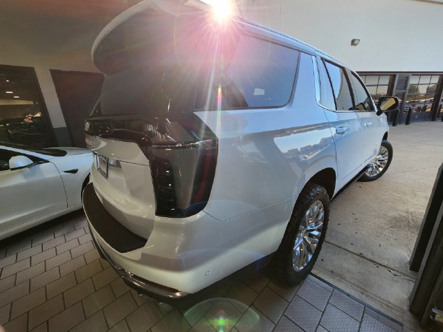 Used 2026 Chevrolet Tahoe High Country AWD/4WD image 4