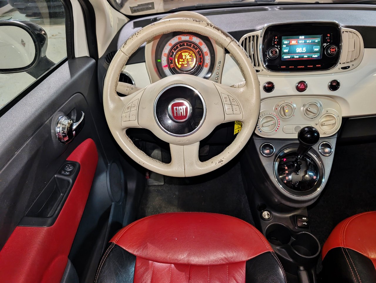 Used 2016 FIAT 500 Pop w/ Italia Package FWD image 3