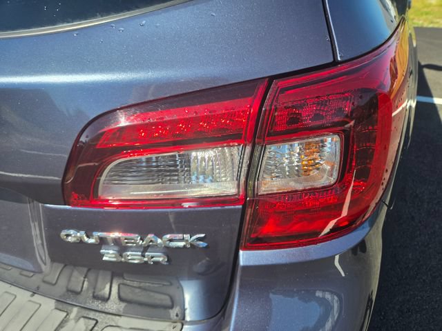 Used 2016 Subaru Outback 3.6R Limited AWD/4WD image 15