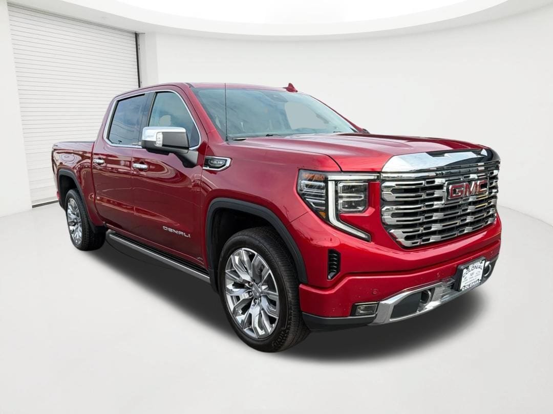 Used 2024 GMC Sierra 1500 Denali w/ Denali Reserve Package AWD/4WD image 3