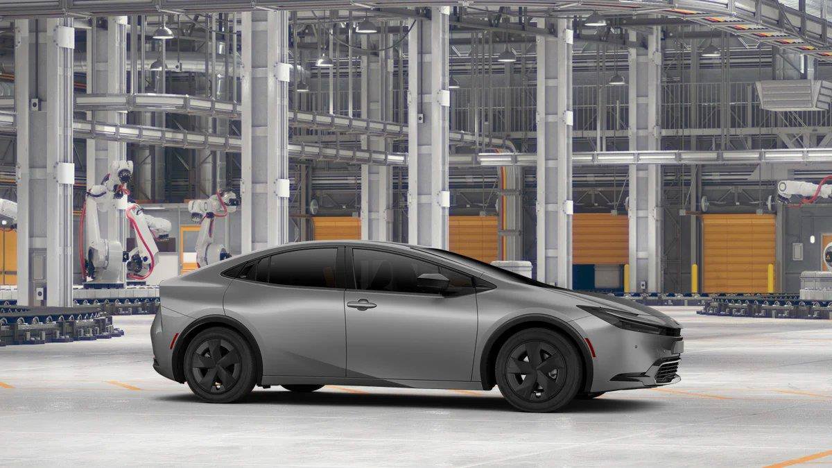 New 2027 Toyota Prius LE FWD image 15