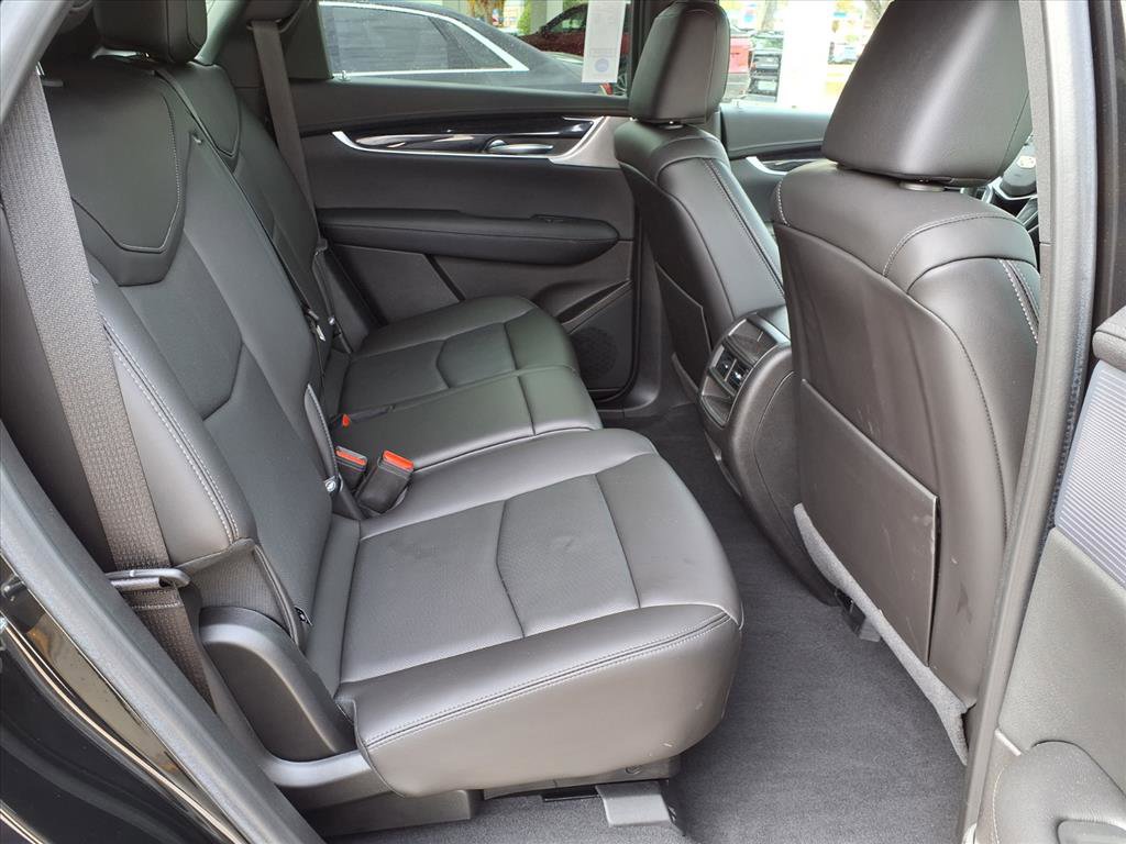 Certified 2023 Cadillac XT5 Premium Luxury w/ LPO, Floor Liner Package image 14