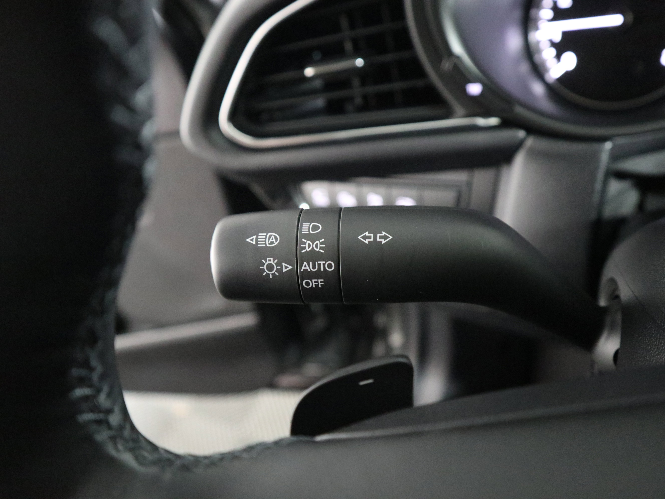 Certified 2025 MAZDA CX-30 2.5 Turbo w/ Premium Plus Pkg image 26