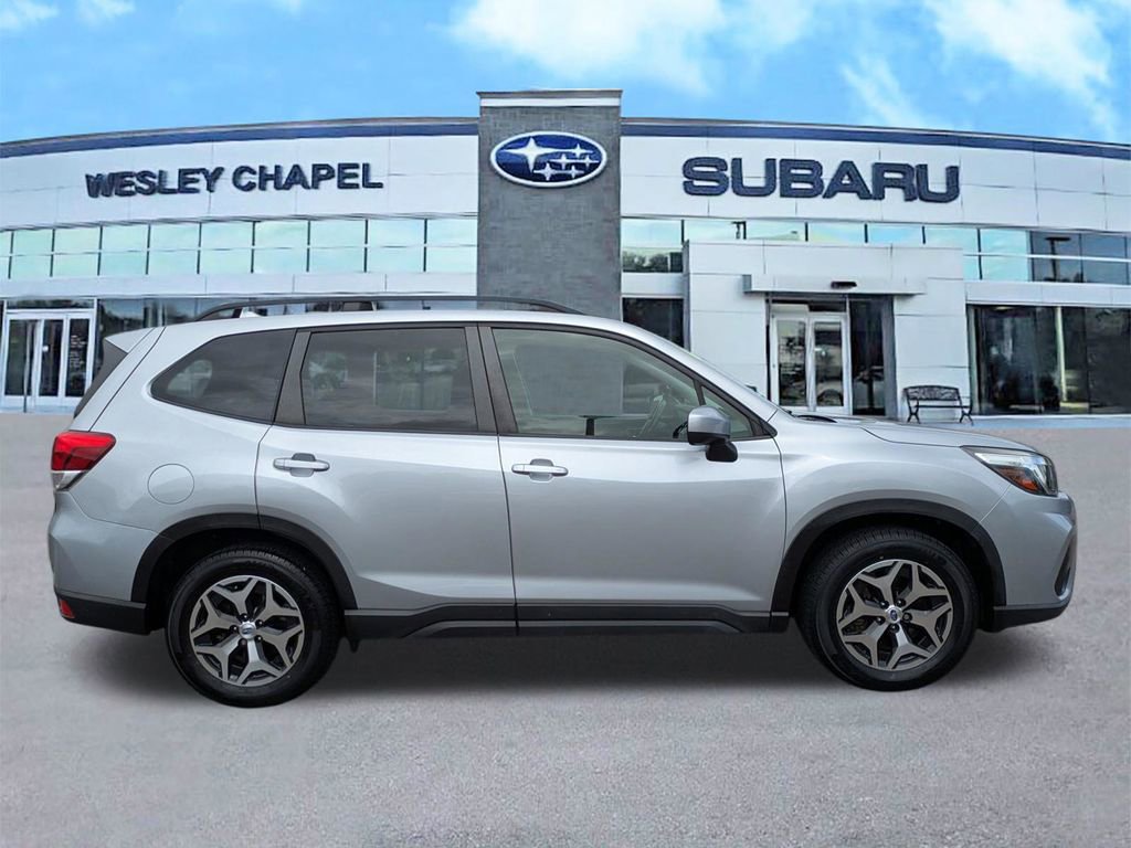 Used 2019 Subaru Forester Premium image 4
