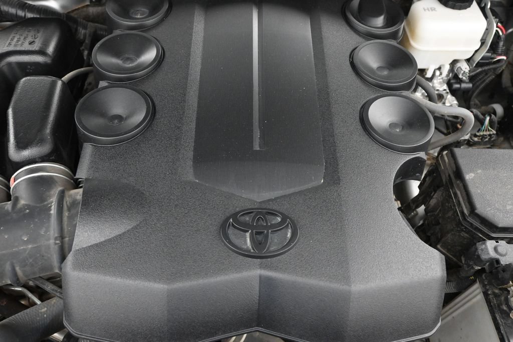 Used 2023 Toyota 4Runner SR5 AWD/4WD image 41