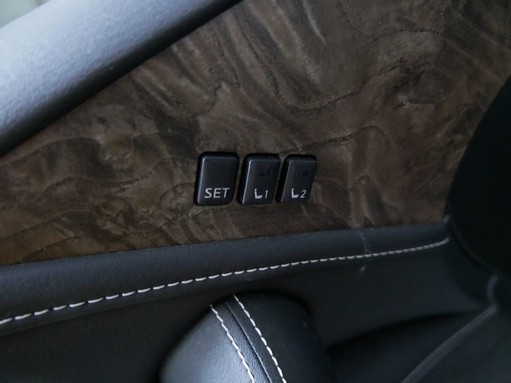 Used 2024 INFINITI QX80 Premium Select w/ Cargo Package image 16