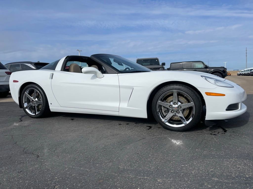 Used 2007 Chevrolet Corvette Base w/ Preferred Equipment Group image 5