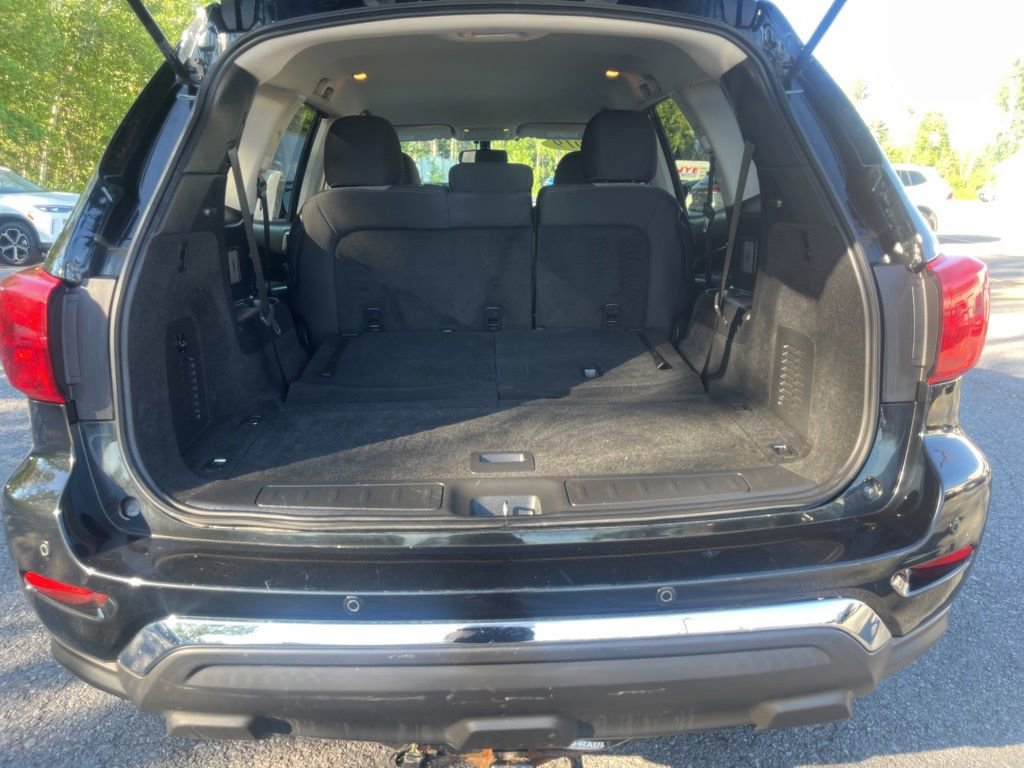 Used 2019 Nissan Pathfinder SV AWD/4WD image 16