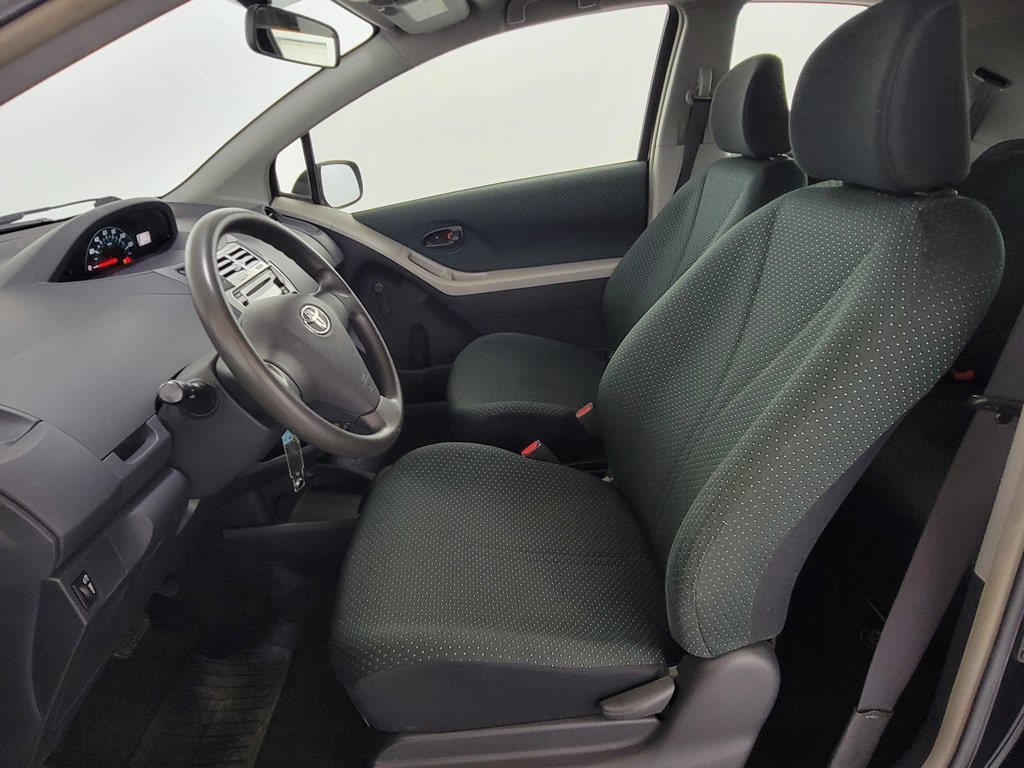 Used 2008 Toyota Yaris 2-Door Hatchback FWD image 14