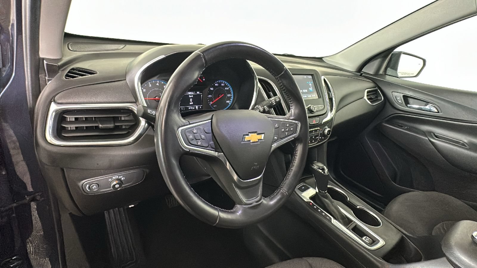 Used 2018 Chevrolet Equinox LT AWD/4WD image 15
