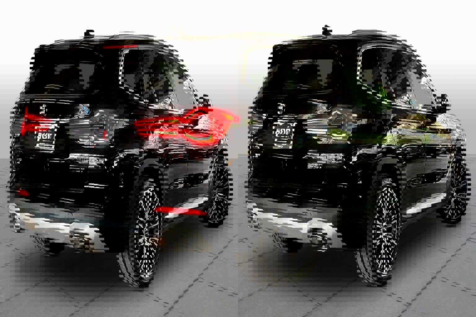 Used 2023 BMW X3 sDrive30i w/ Premium Package image 12