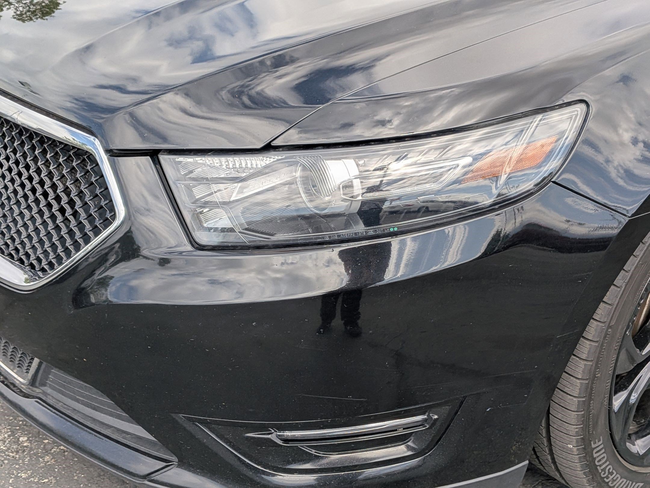 Used 2017 Ford Taurus SHO w/ Sho Performance Package image 12