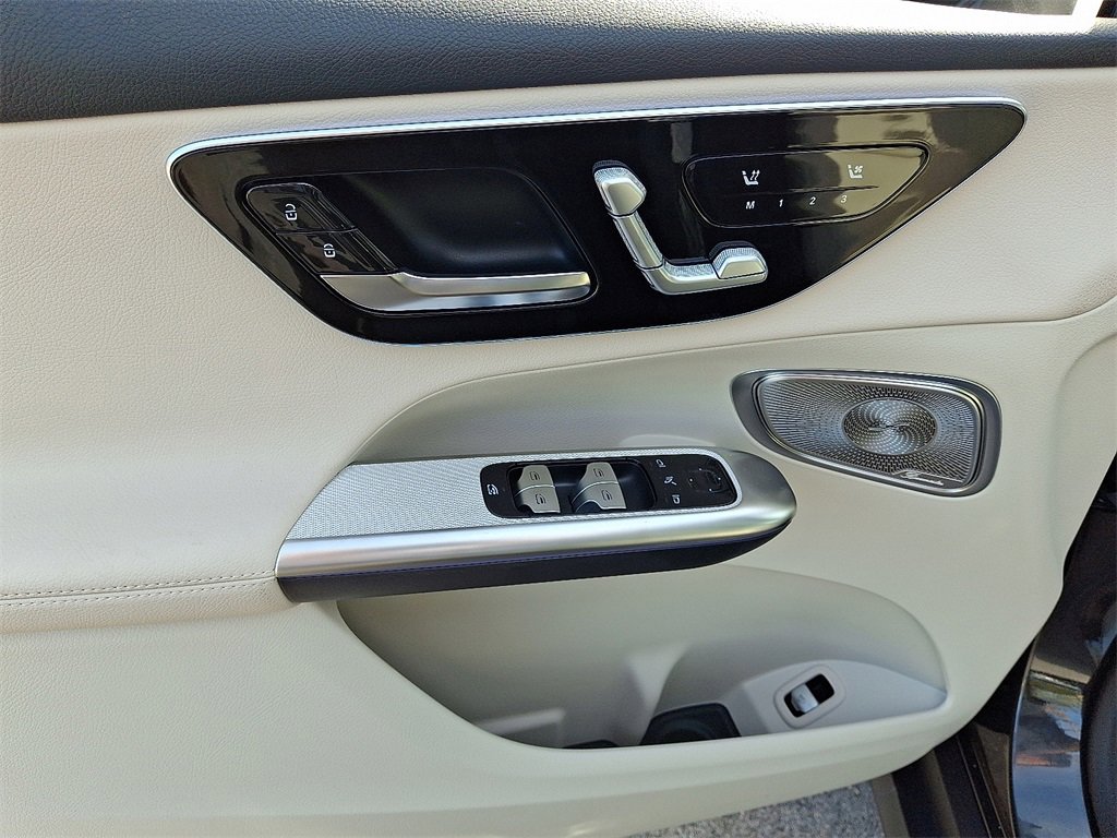 New 2026 Mercedes-Benz GLC 300 4MATIC image 12