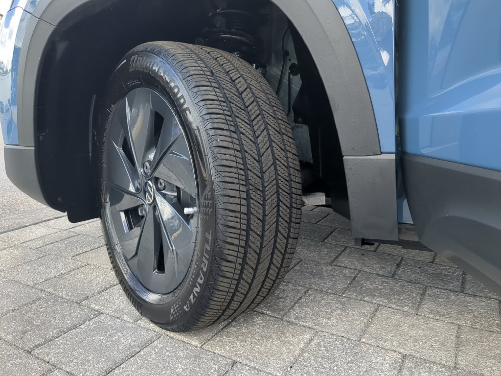 Certified 2026 Volkswagen Taos S FWD image 31