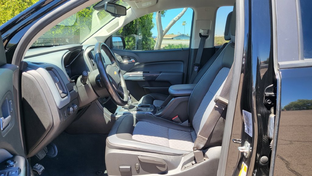 Used 2022 Chevrolet Colorado Z71 AWD/4WD image 25