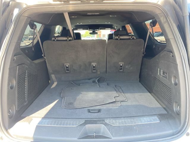 Used 2022 Chevrolet Suburban Premier AWD/4WD image 25
