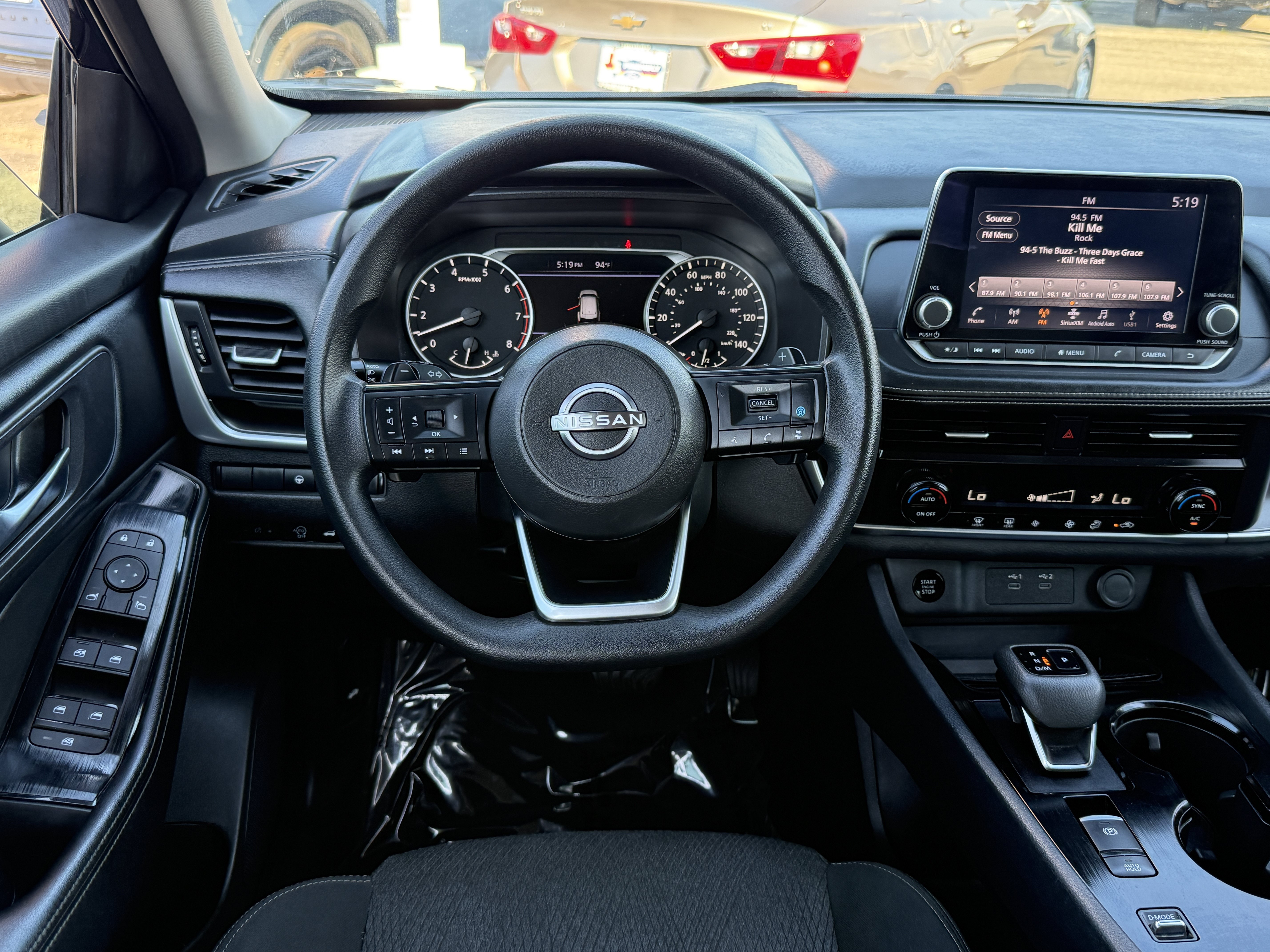 Used 2024 Nissan Rogue SV FWD image 27