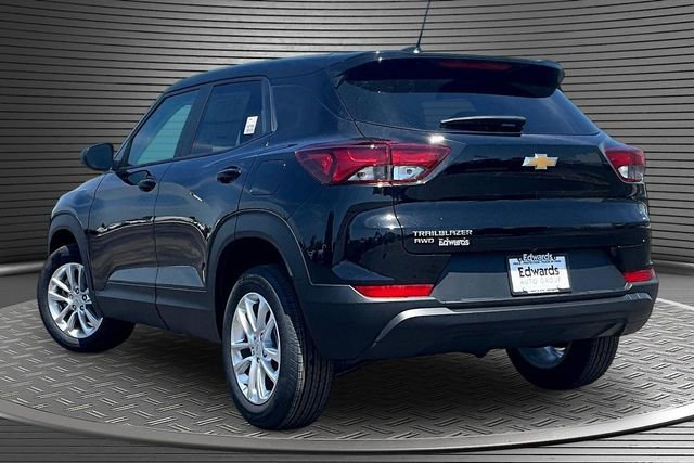 New 2026 Chevrolet TrailBlazer LS w/ LS Convenience Package AWD/4WD image 3
