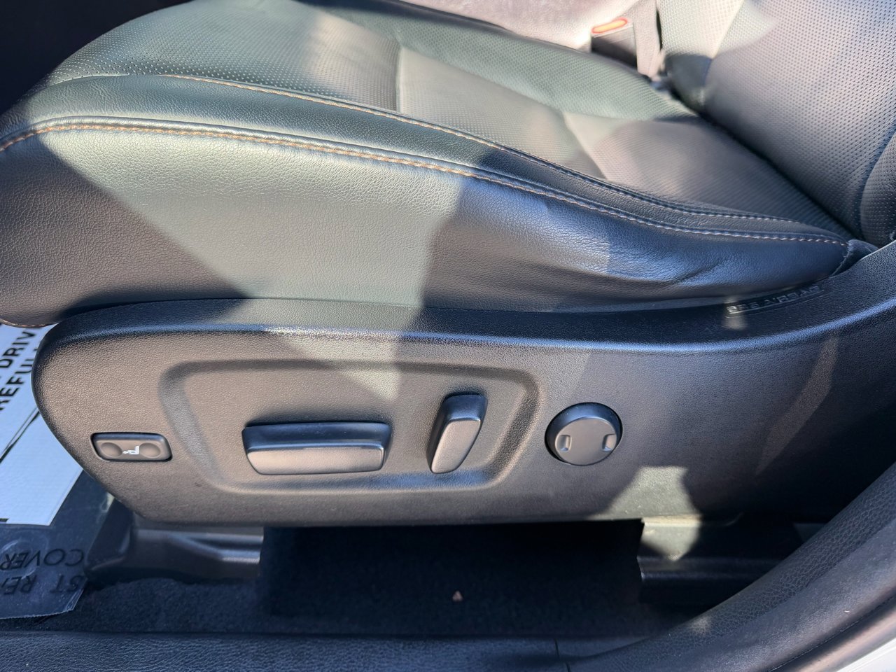 Used 2016 Toyota Highlander Limited image 23