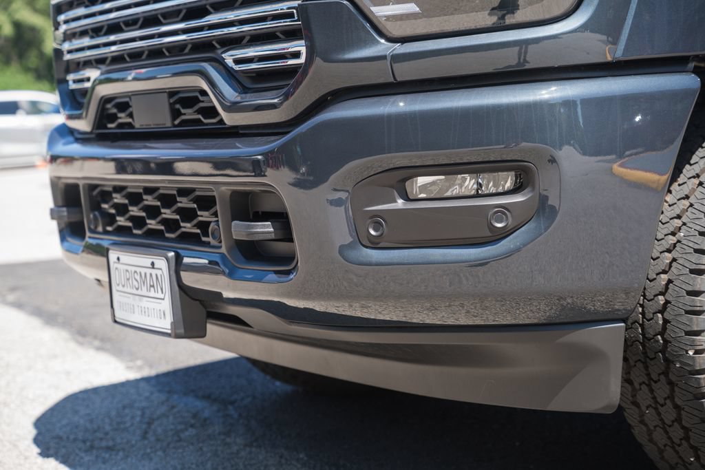 New 2026 RAM 2500 Laramie AWD/4WD image 15