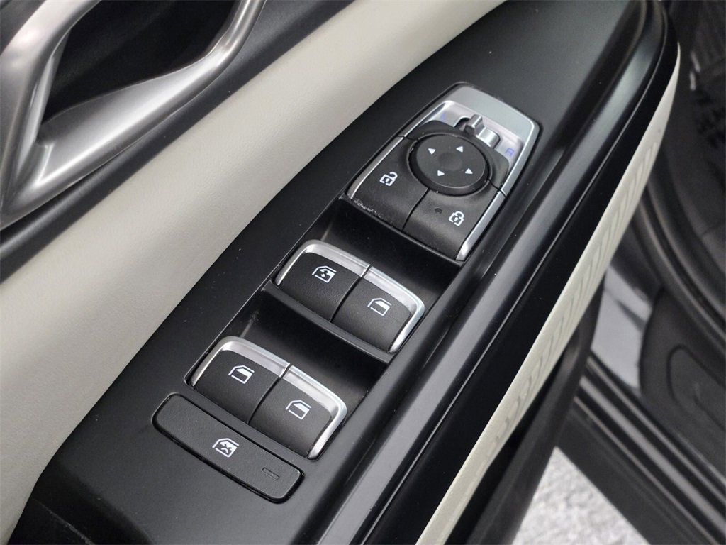 Used 2024 Kia Carnival LX image 25