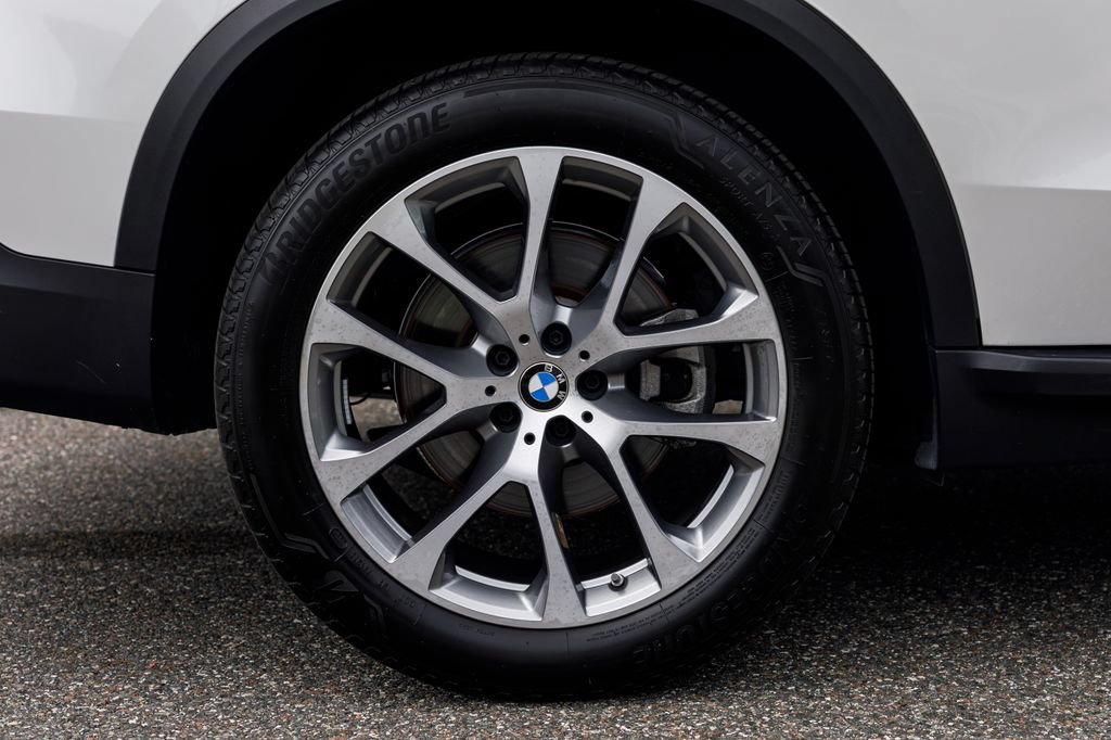 Used 2026 BMW X5 sDrive40i w/ Climate Comfort Package RWD image 11